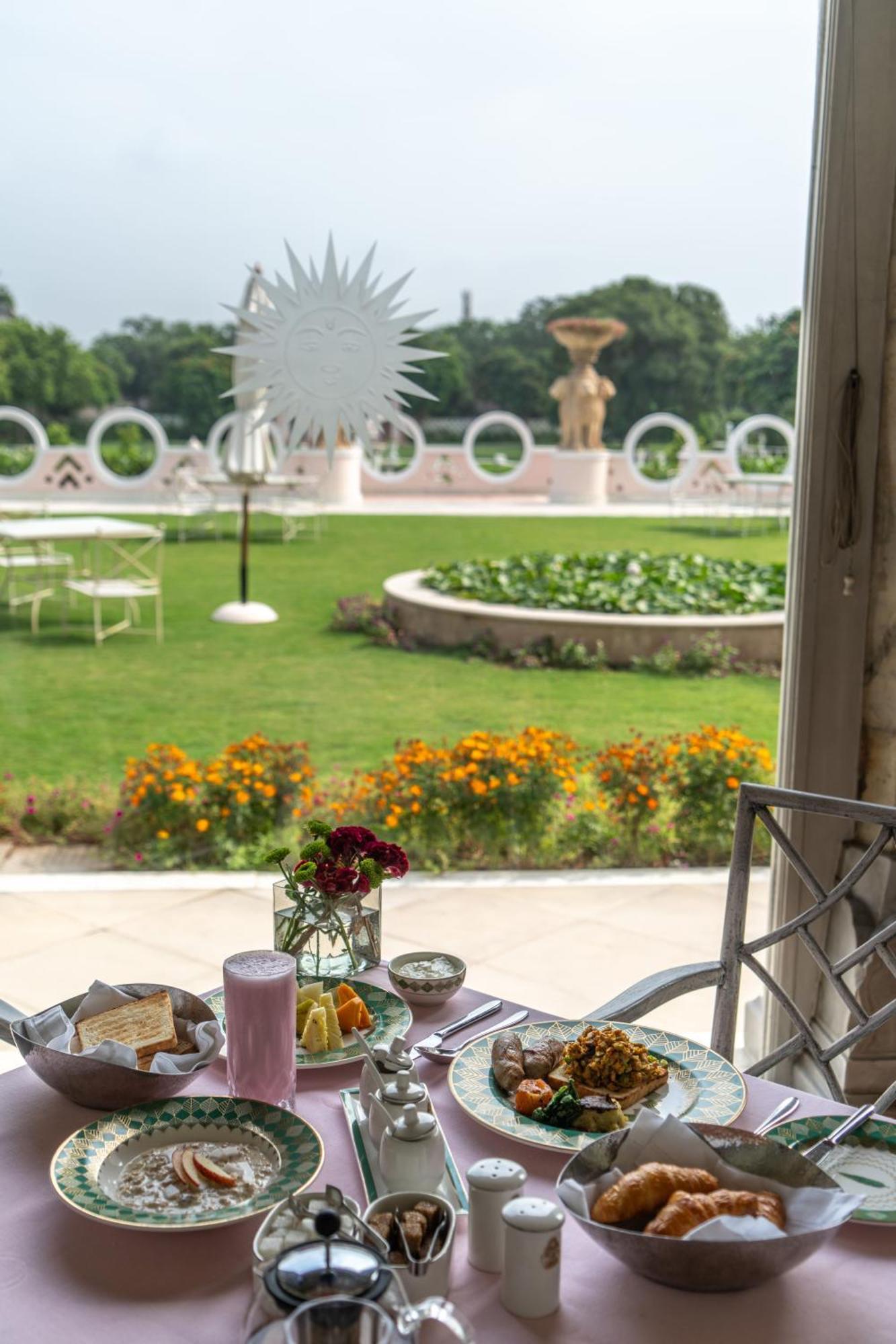 Rajmahal Palace Raas Jaipur Buitenkant foto